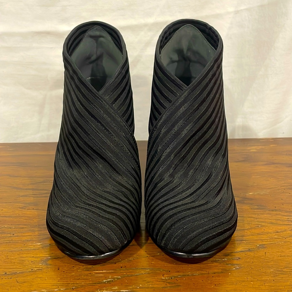 UNITED NUDE "Fold Hi" Black Booties, EU Size 36 | US Size 5.5 / 6, Free Shipping